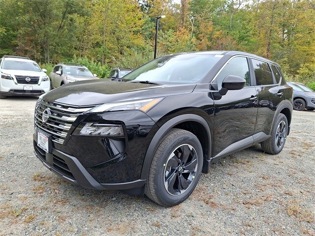 2026 Nissan Rogue SV photo 2