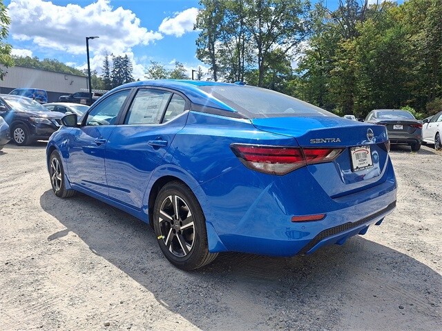 2025 Nissan Sentra SV photo 3