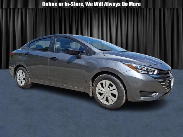 2025 Nissan Versa 1.6 S CVT's photo