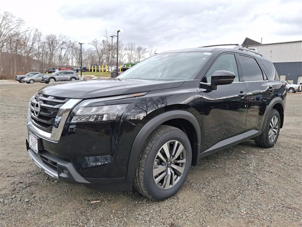 New 2025 Nissan Pathfinder SL SUV