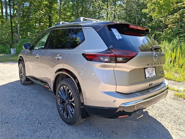 2026 Nissan Rogue Platinum photo 3
