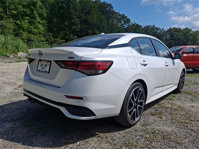 2025 Nissan Sentra SR photo 4