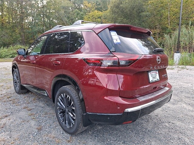 2026 Nissan Rogue Platinum photo 3