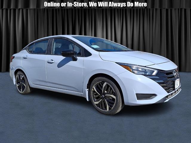 2025 Nissan Versa 1.6 SR CVT's photo