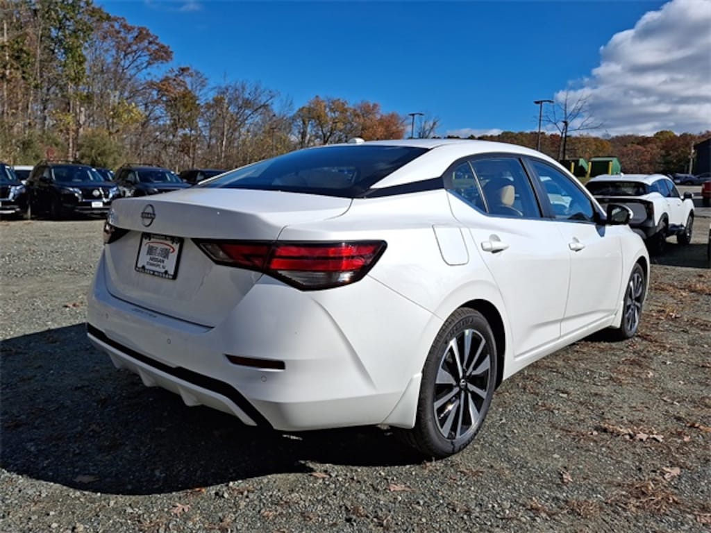 New 2025 Nissan Sentra SV Sedan