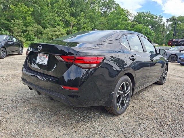 2025 Nissan Sentra SV photo 4