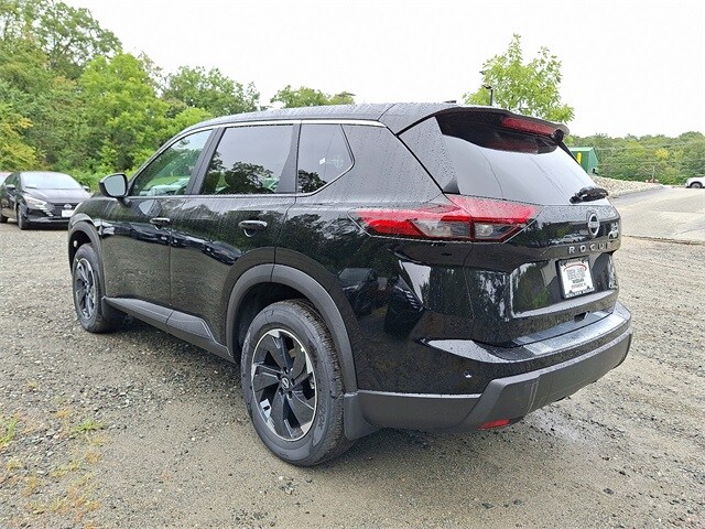 2026 Nissan Rogue SV photo 3