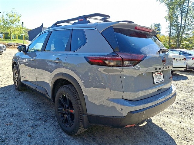 2026 Nissan Rogue SV photo 3