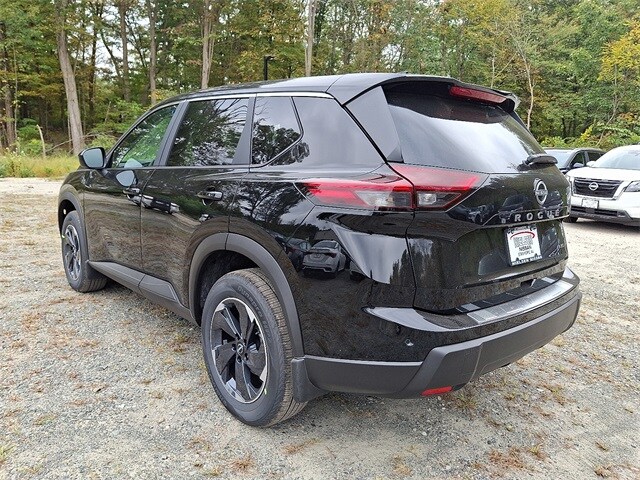2026 Nissan Rogue SV photo 3