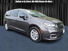 2023 Chrysler Pacifica Touring L Minivan/Van