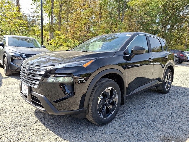 2026 Nissan Rogue SV photo 2