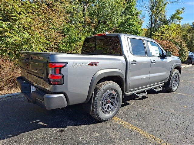 2026 Nissan Frontier Crew Cab PRO-4X photo 4
