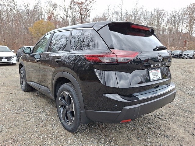 2026 Nissan Rogue SV photo 3