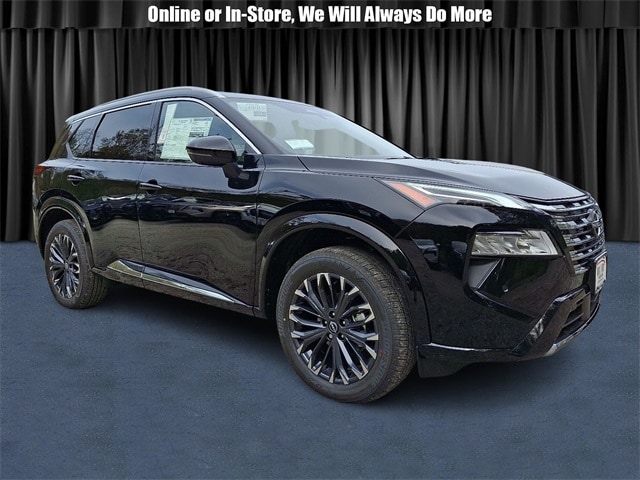 2026 Nissan Rogue Platinum's photo