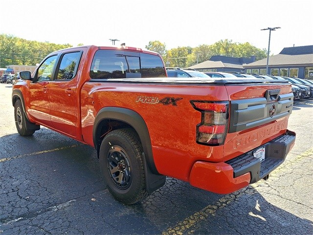 2026 Nissan Frontier Crew Cab PRO-4X photo 3