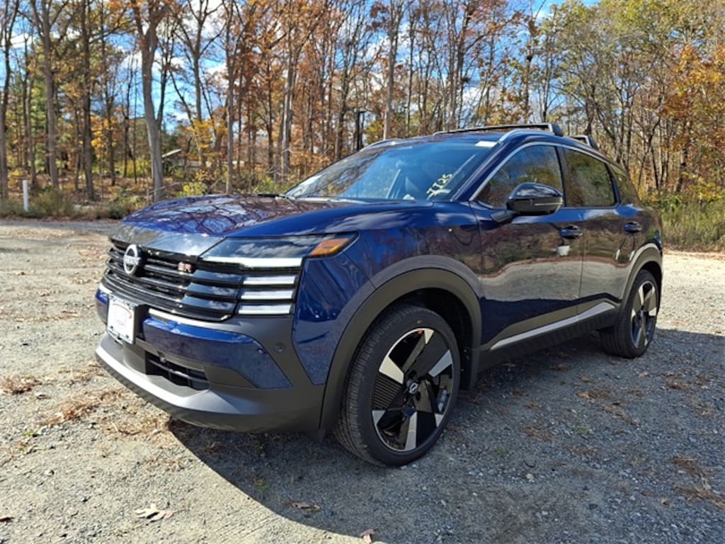 New 2026 Nissan Kicks SR SUV