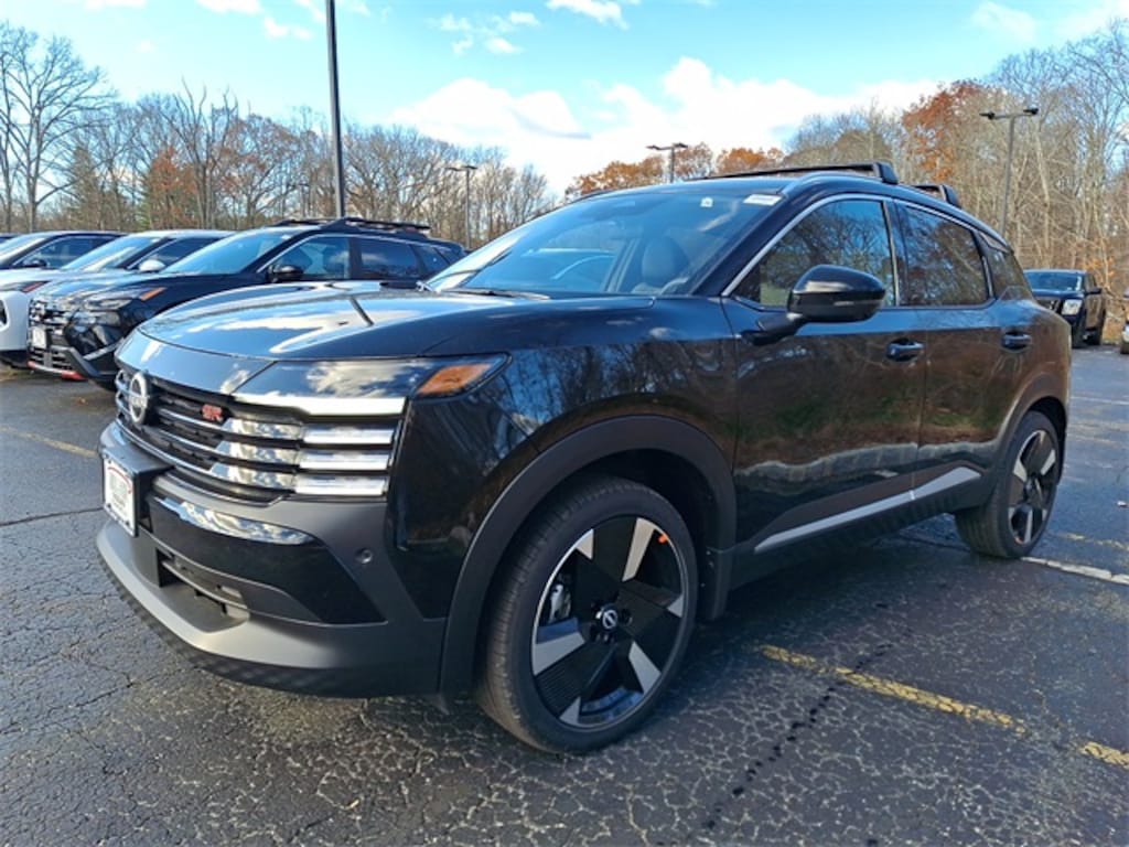 New 2026 Nissan Kicks SR SUV