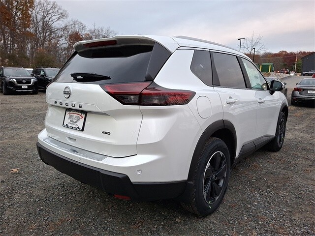 2026 Nissan Rogue SV photo 4