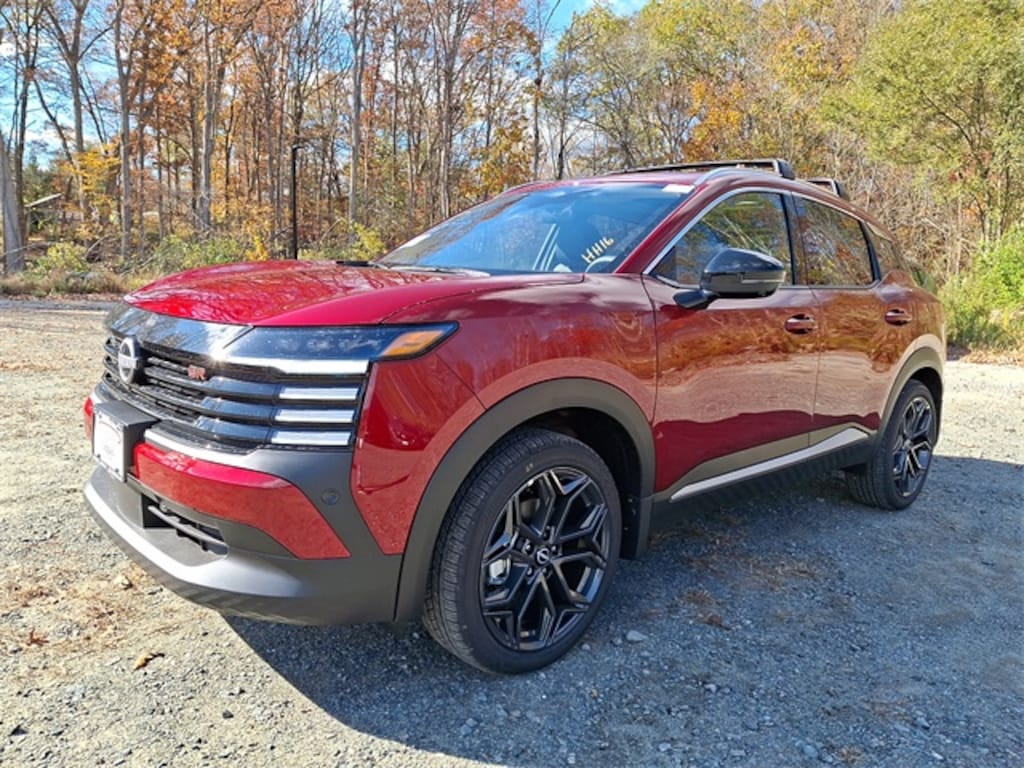 New 2026 Nissan Kicks SR SUV