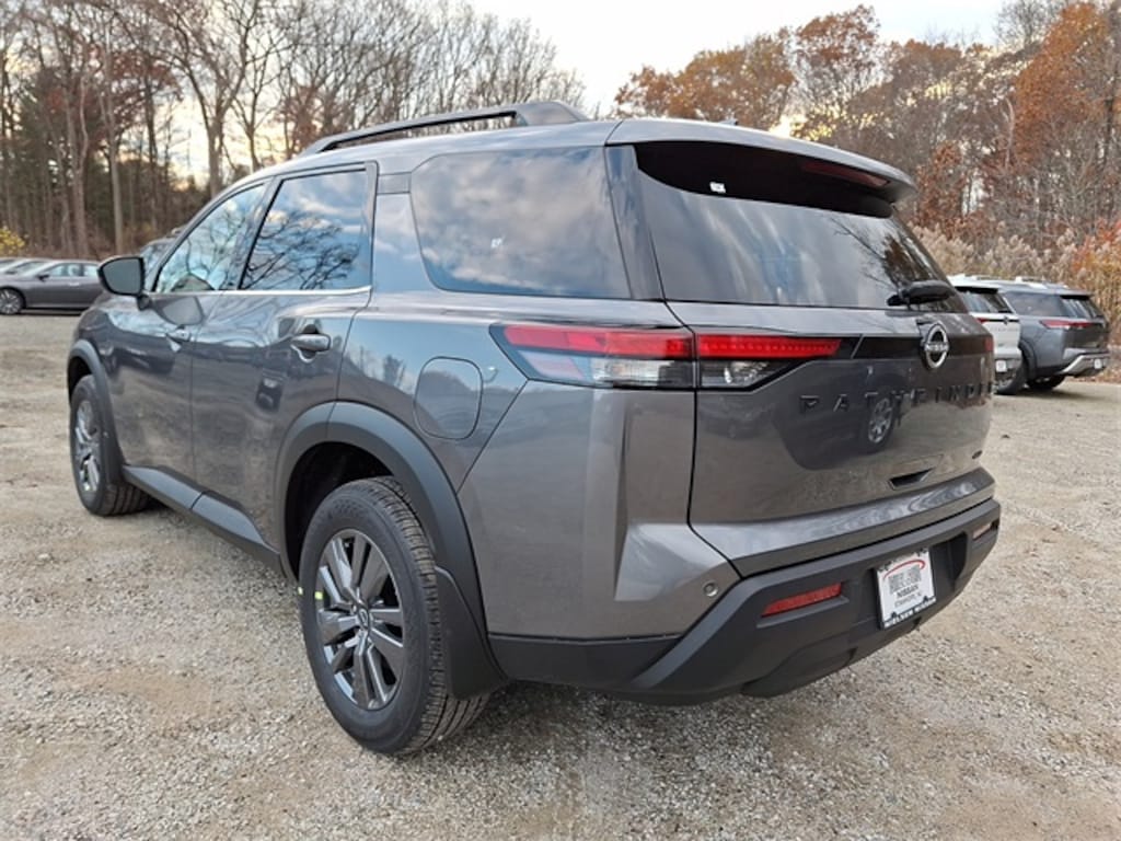 New 2025 Nissan Pathfinder SV SUV