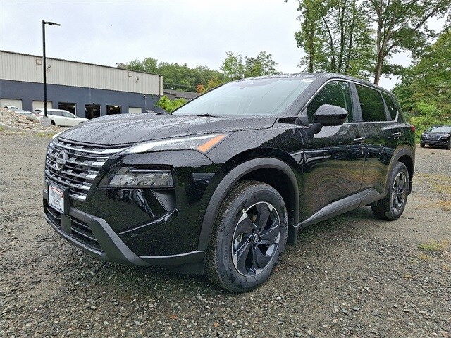 2026 Nissan Rogue SV photo 2