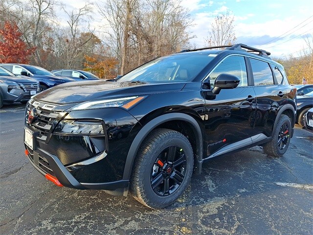 2026 Nissan Rogue SV photo 2