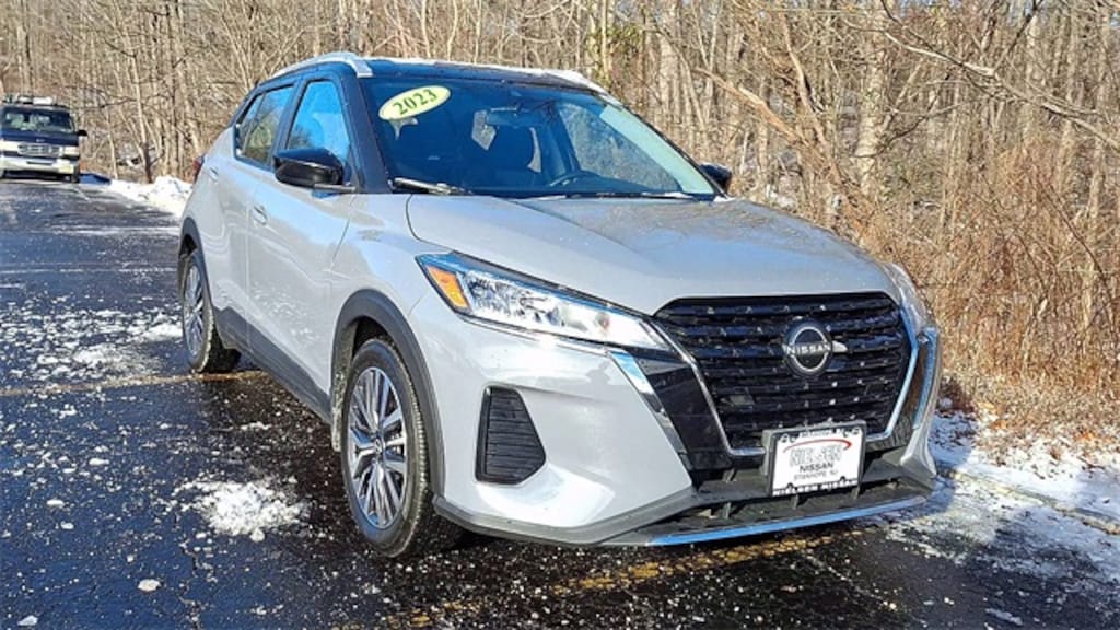 Used 2023 Nissan Kicks SV SUV