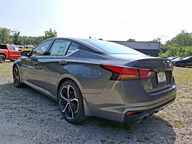 2025 Nissan Altima 2.5 SR photo 3