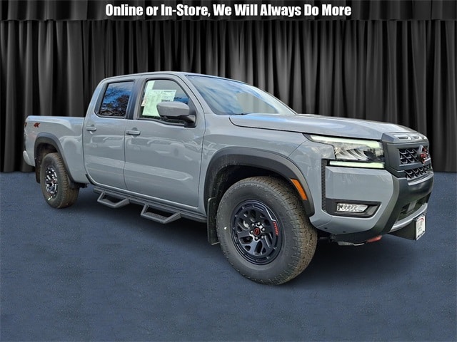 2026 Nissan Frontier PRO-4X's photo