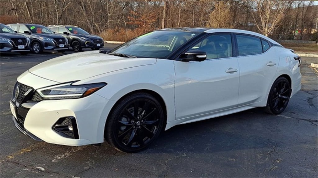 Used 2022 Nissan Maxima SR Sedan