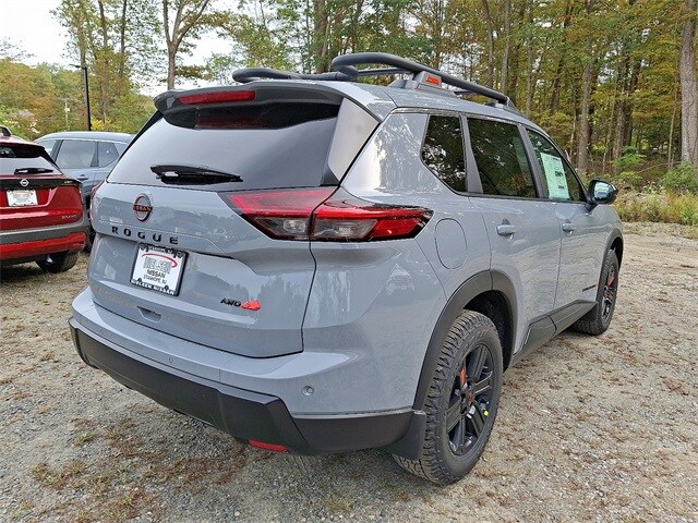 2026 Nissan Rogue SV photo 4