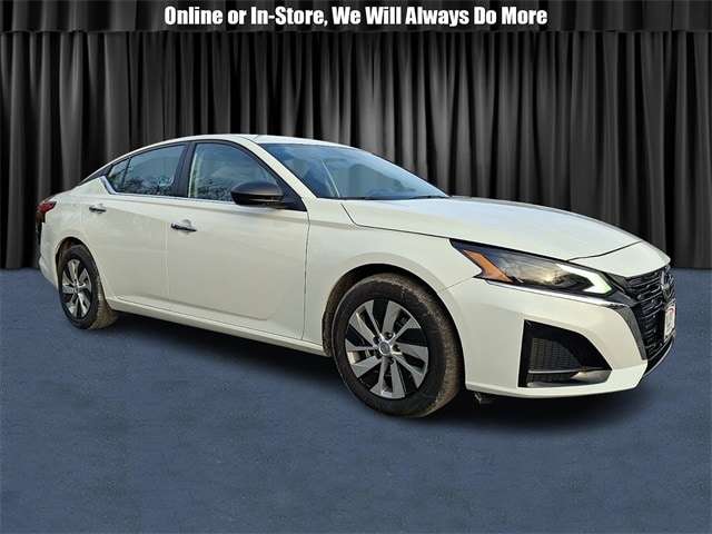 2025 Nissan Altima Sedan 