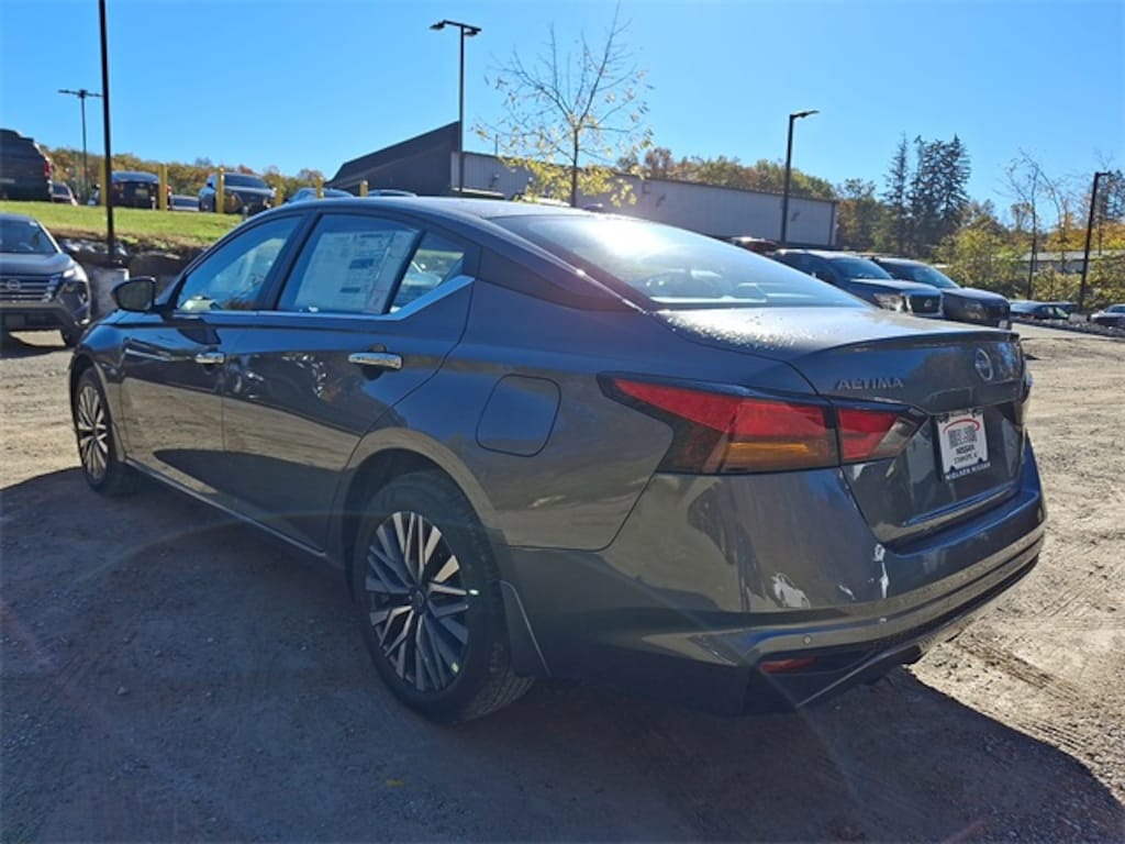 New 2025 Nissan Altima 2.5 SV Sedan