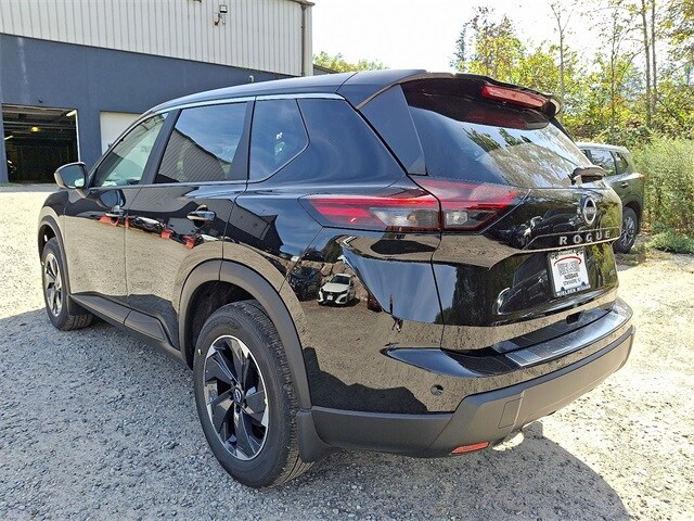 2026 Nissan Rogue SV photo 3