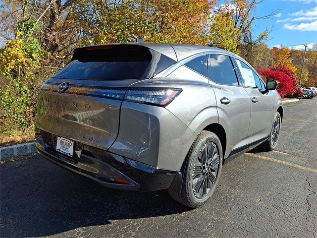 2026 Nissan Murano Platinum photo 2