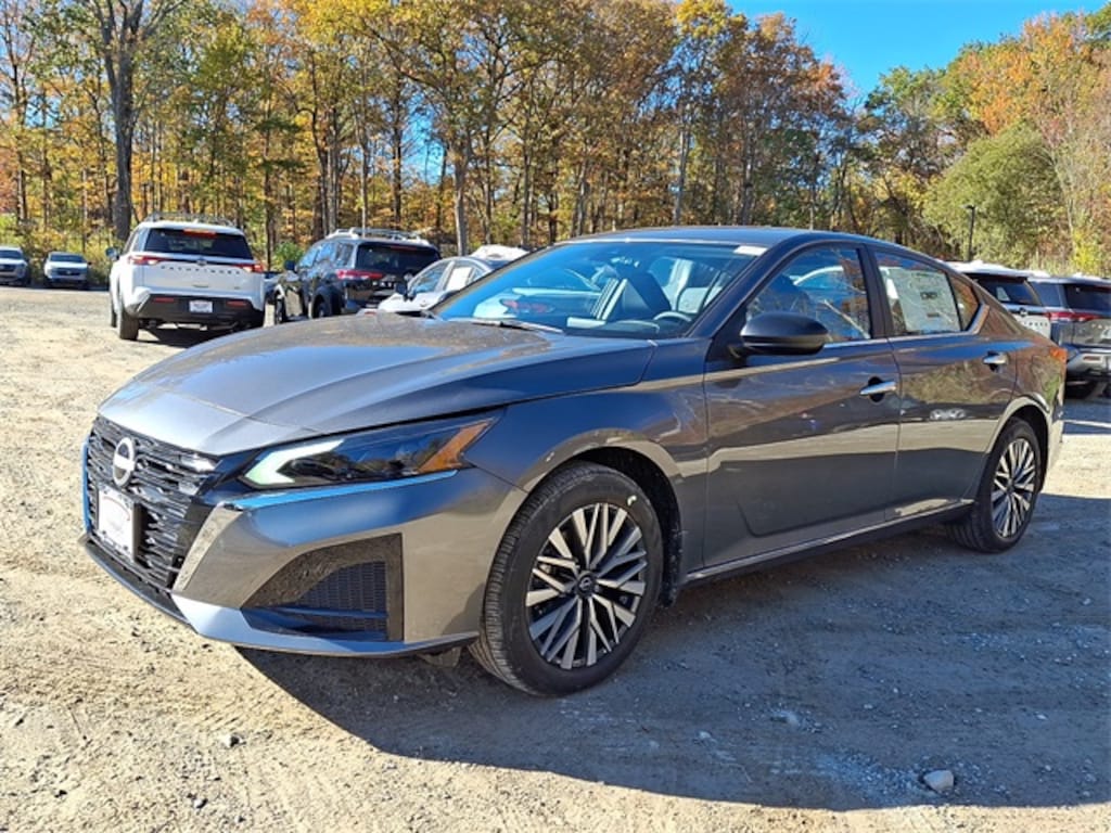 New 2025 Nissan Altima 2.5 SV Sedan