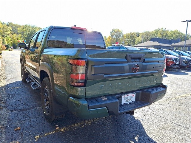 2026 Nissan Frontier Crew Cab PRO-4X photo 3