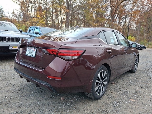 2025 Nissan Sentra SV photo 4