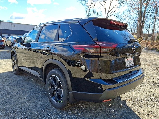 2026 Nissan Rogue SV photo 2