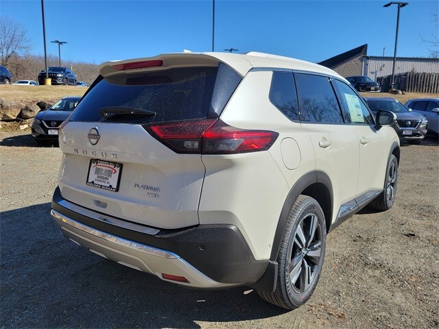 2023 Nissan Rogue Platinum photo 4