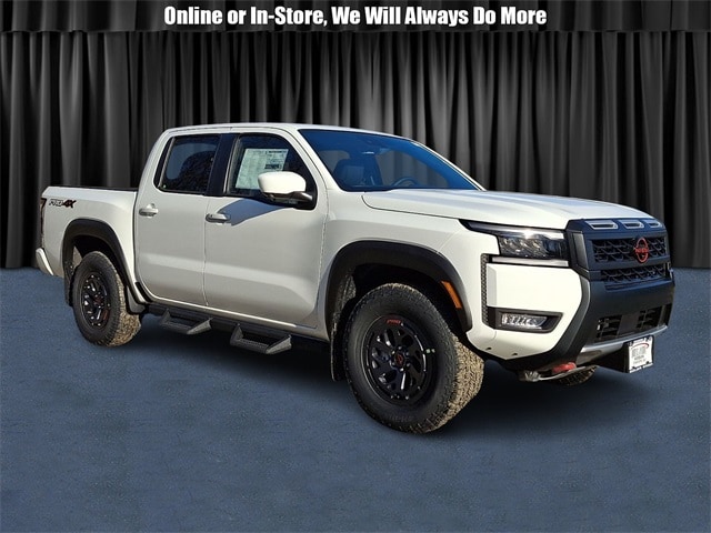 2026 Nissan Frontier PRO-4X's photo