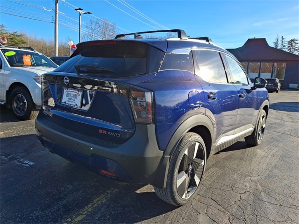 New 2026 Nissan Kicks SR SUV