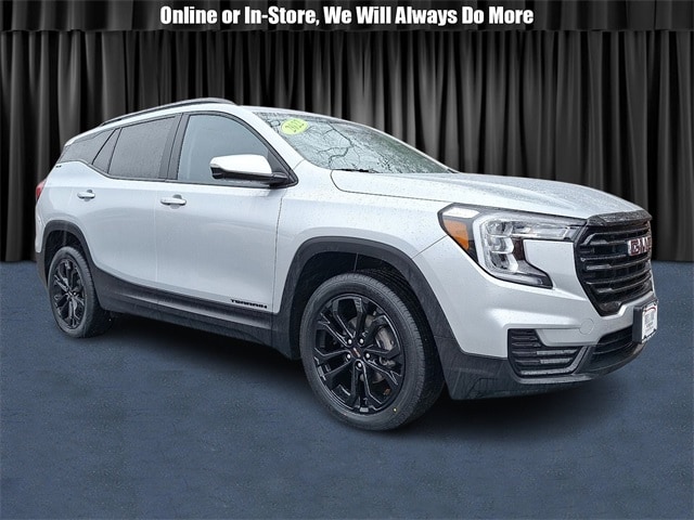 2022 GMC Terrain SLE's photo