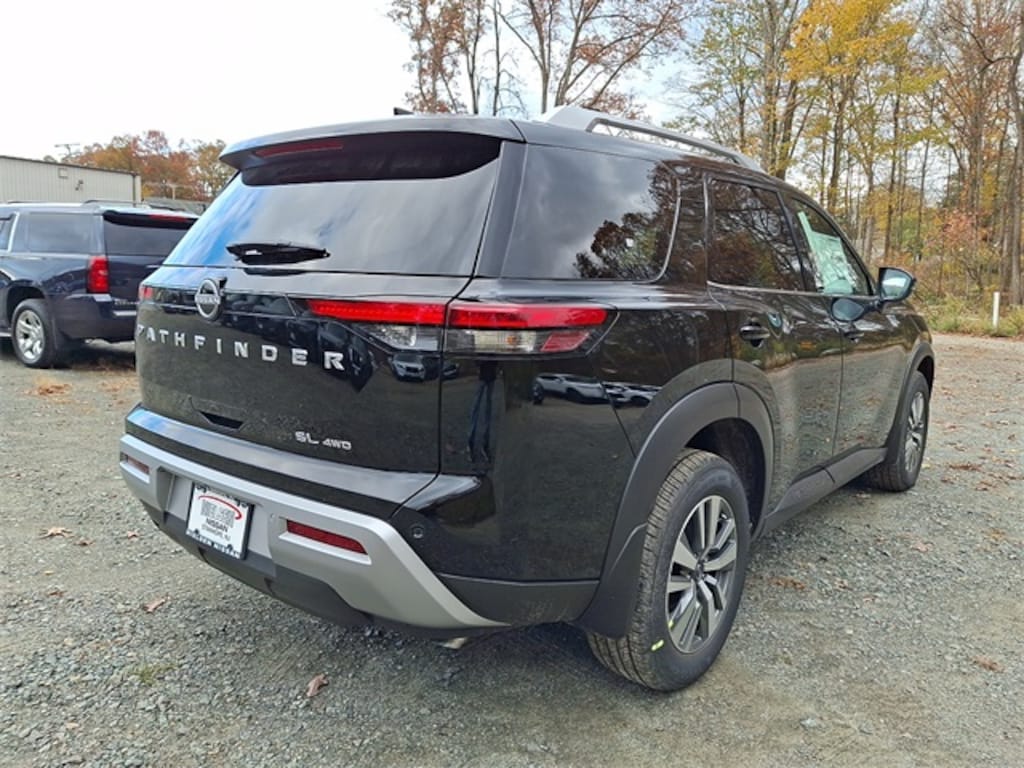 New 2025 Nissan Pathfinder SL SUV