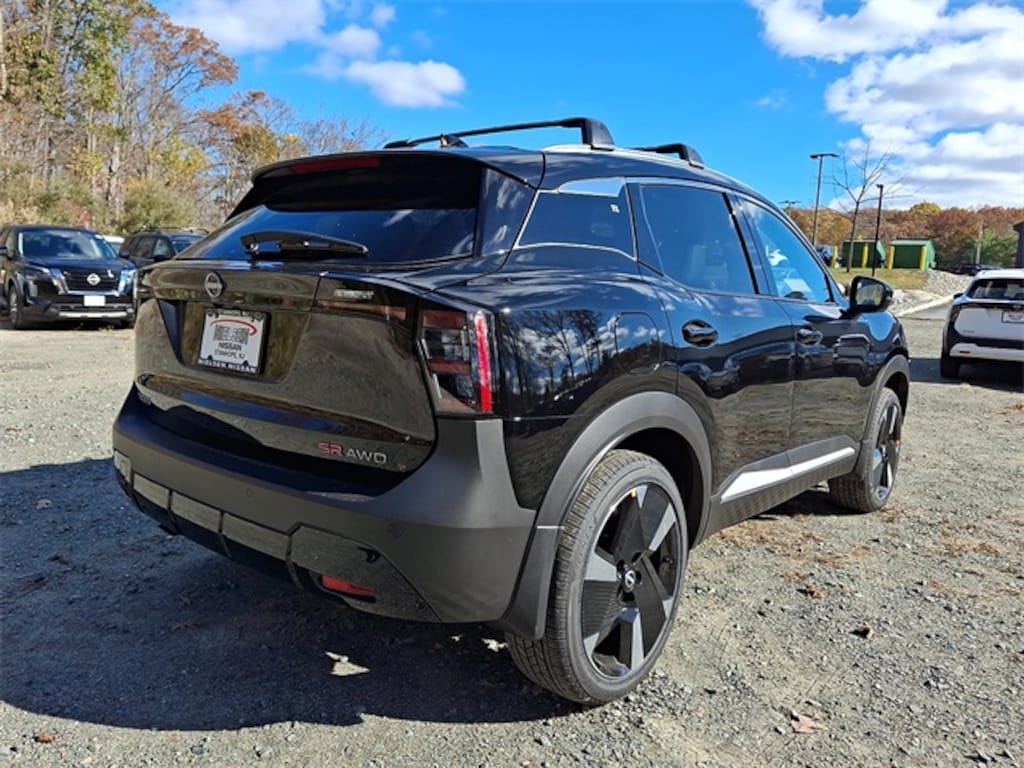 New 2026 Nissan Kicks SR SUV