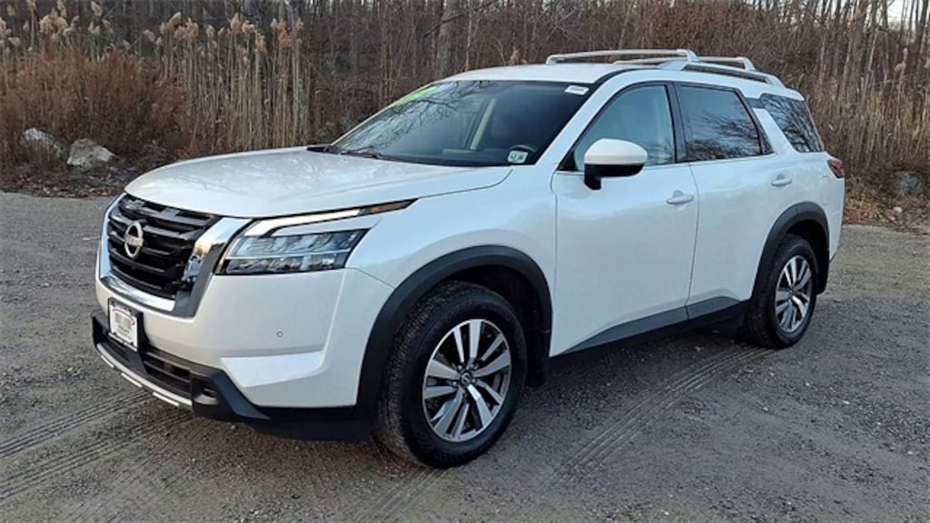 Certified 2024 Nissan Pathfinder SL SUV