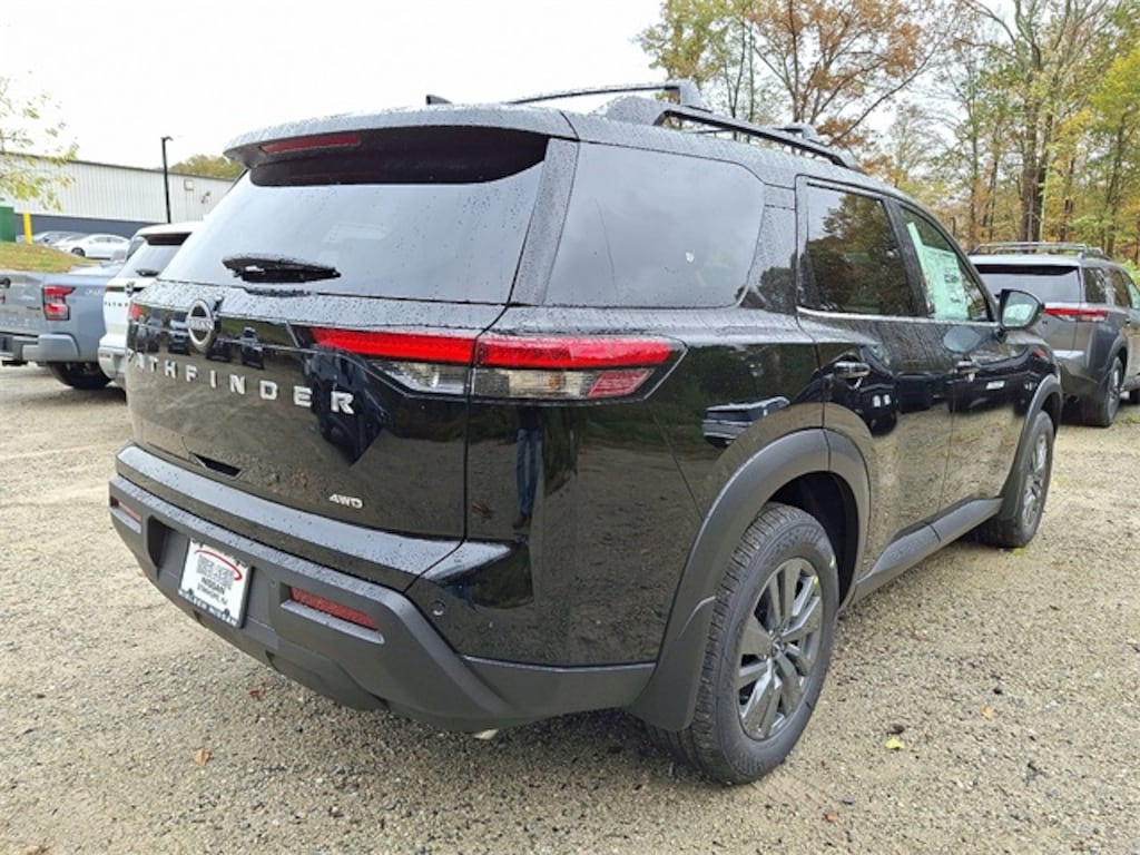 New 2025 Nissan Pathfinder SV SUV
