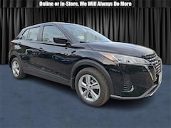 2025 Nissan Kicks Play S SUV