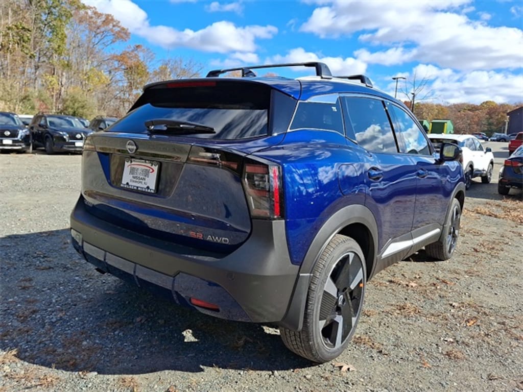 New 2026 Nissan Kicks SR SUV