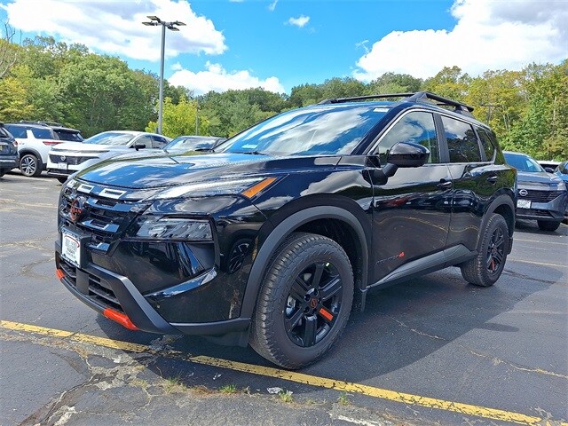 2026 Nissan Rogue SV photo 2